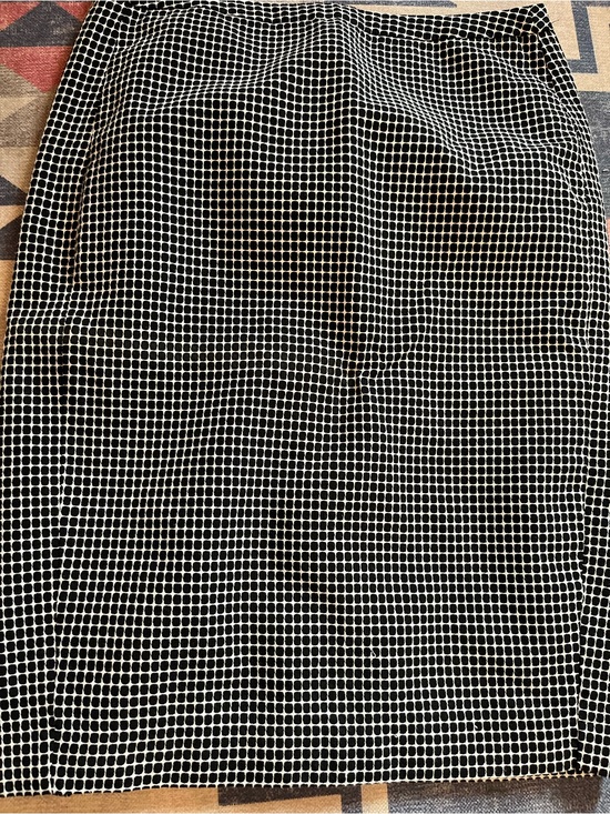 Merona Dresses & Skirts - Merona Black and White Grid Pencil Skirt
